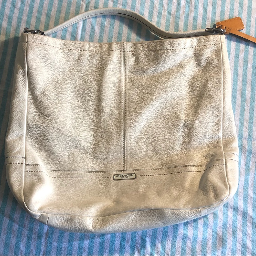 👜 GENUINE COACH CREAM LEATHER BAG 👜
